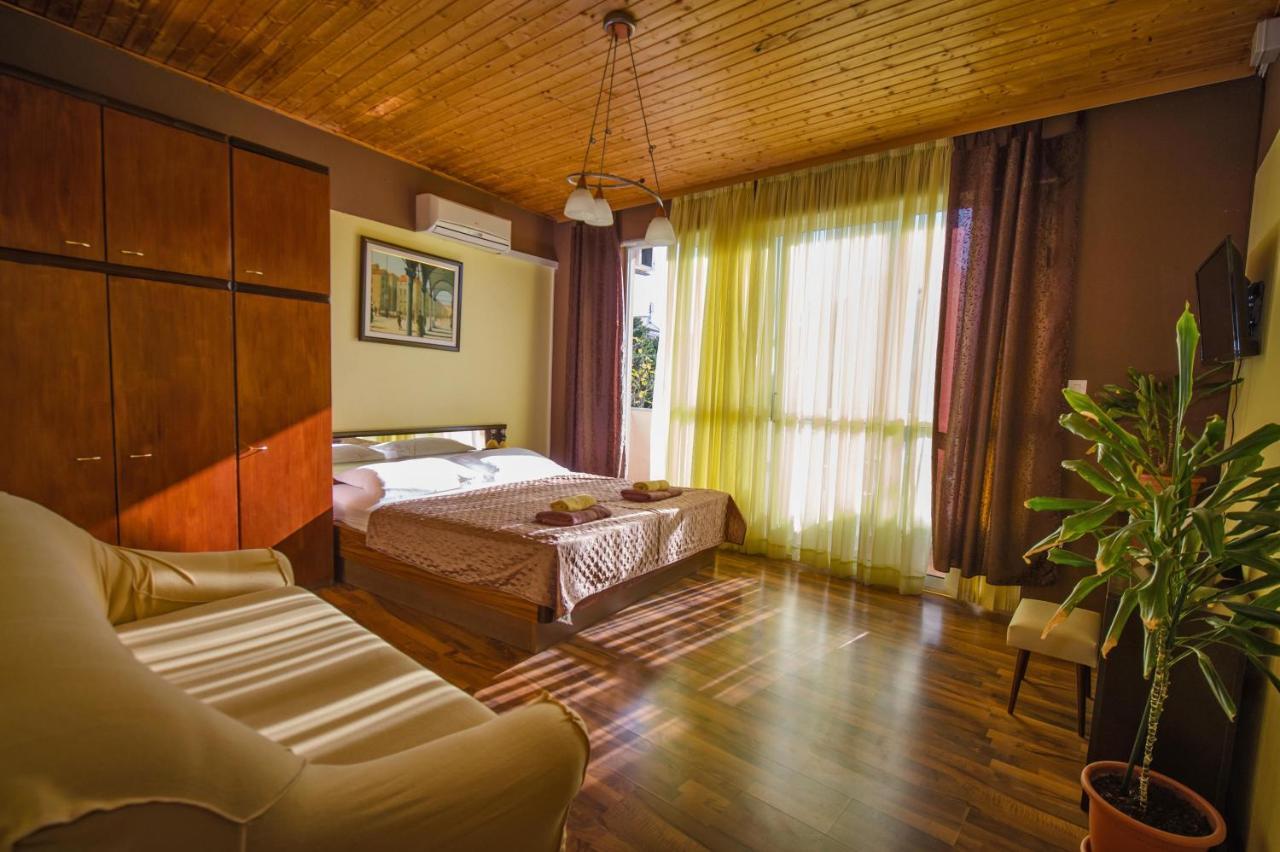 Villa Nedo Baška Voda Buitenkant foto